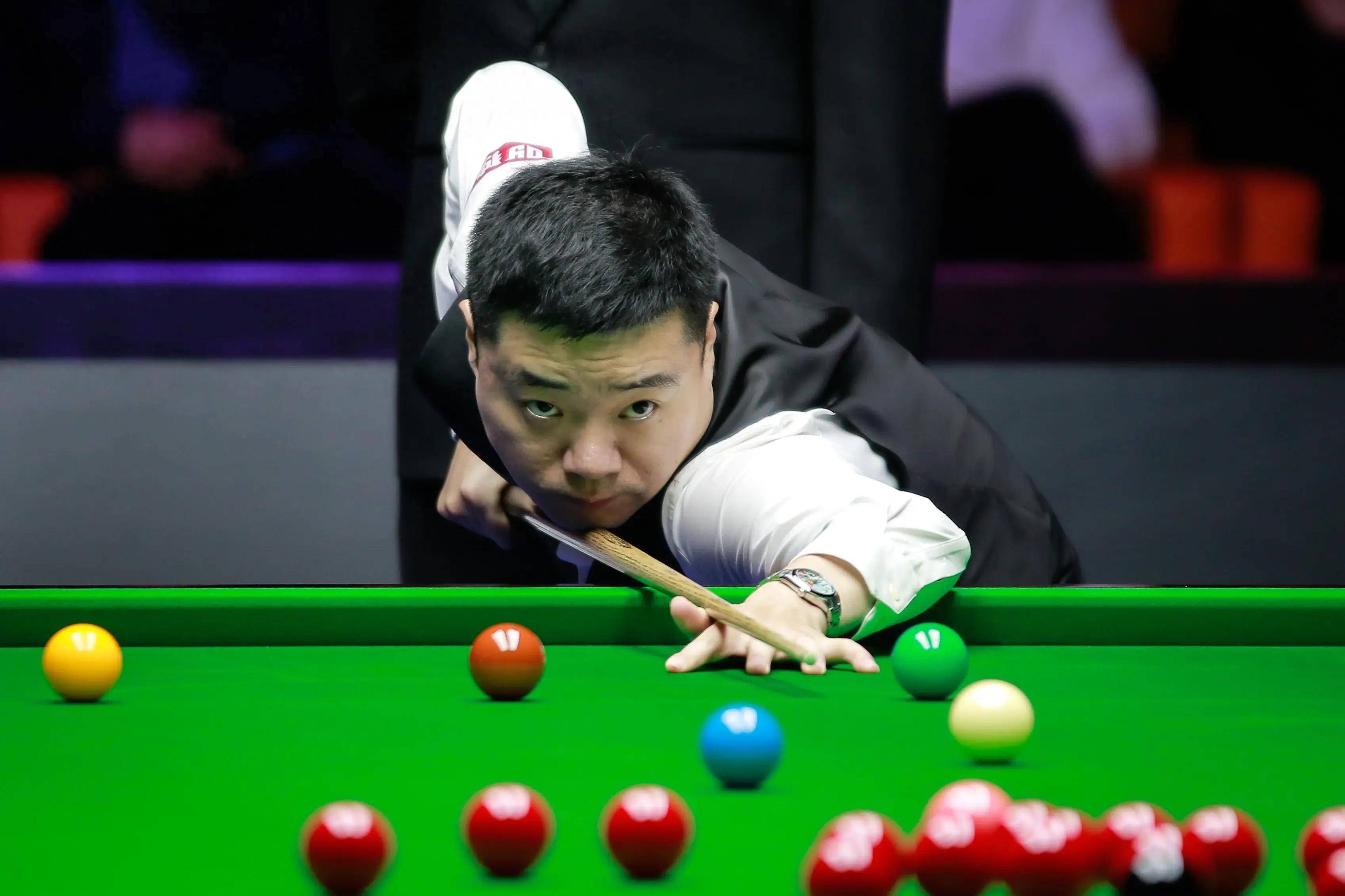 台上增添了 台上增添了